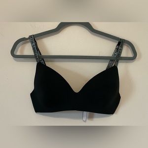 Black Victoria’s secret’s bralette
